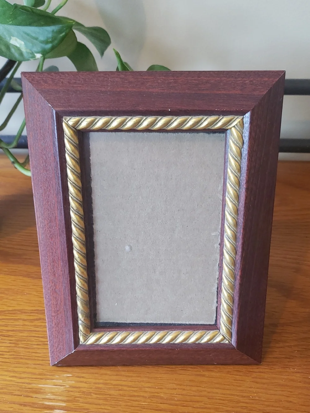 Vtg (2) Brown & Brown/Gold Picture Frame Set - Holds 4x6 Photos